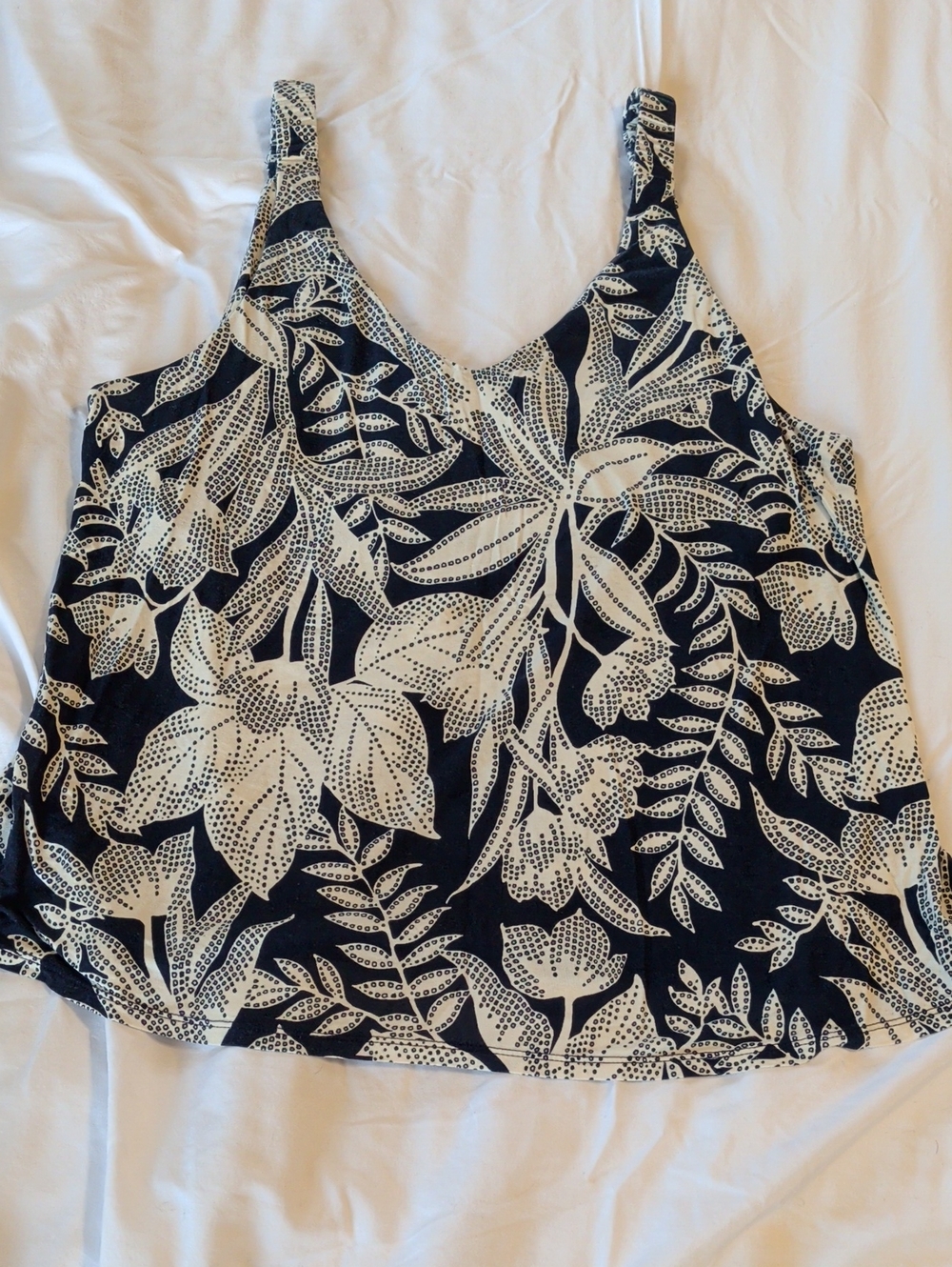 Soma Cool Nights Navy & White Floral Sleepwear Cami / Tank - Size L